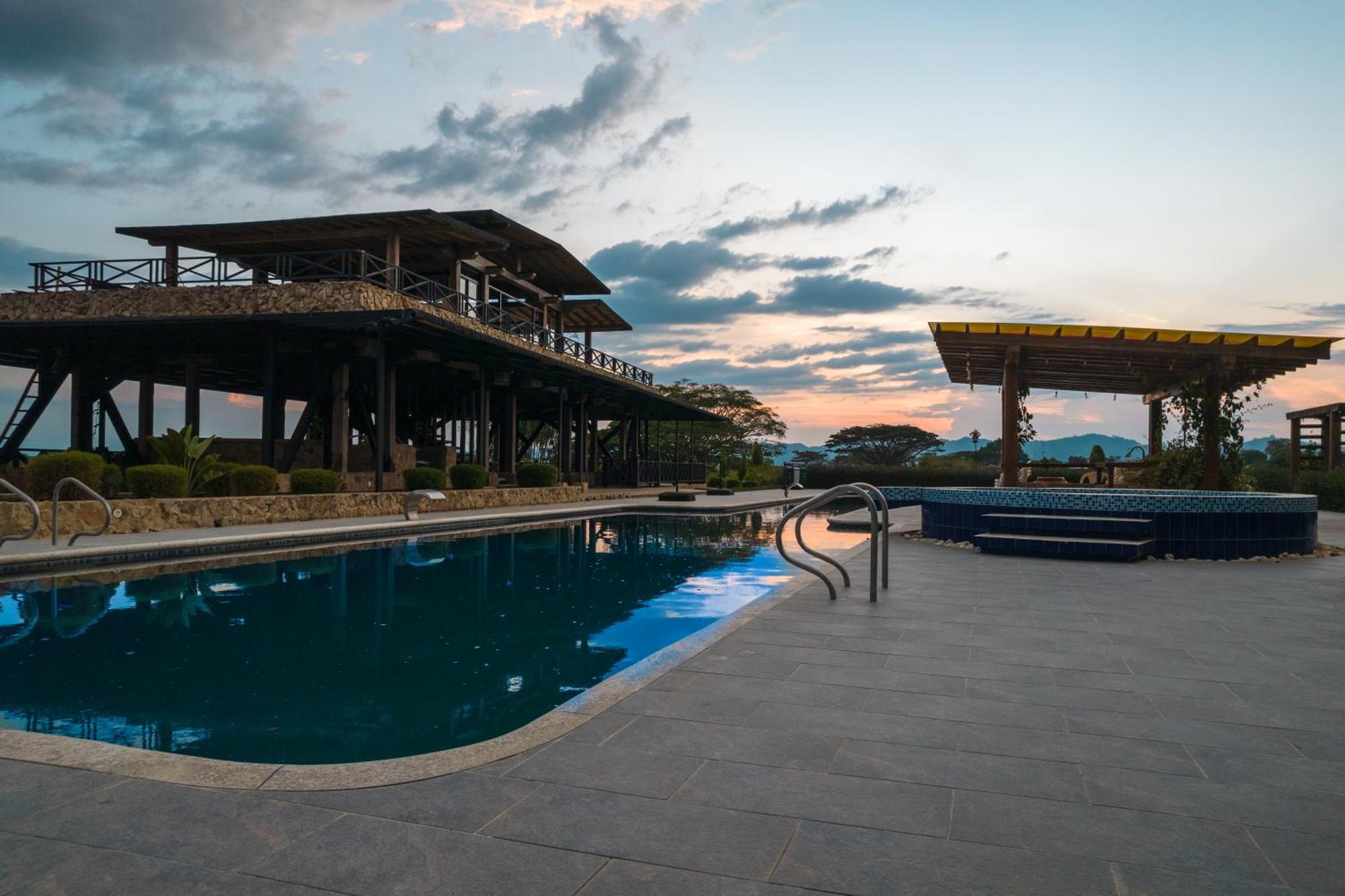 Hotel El Cielo En La Tierra Alcala ภายนอก รูปภาพ
